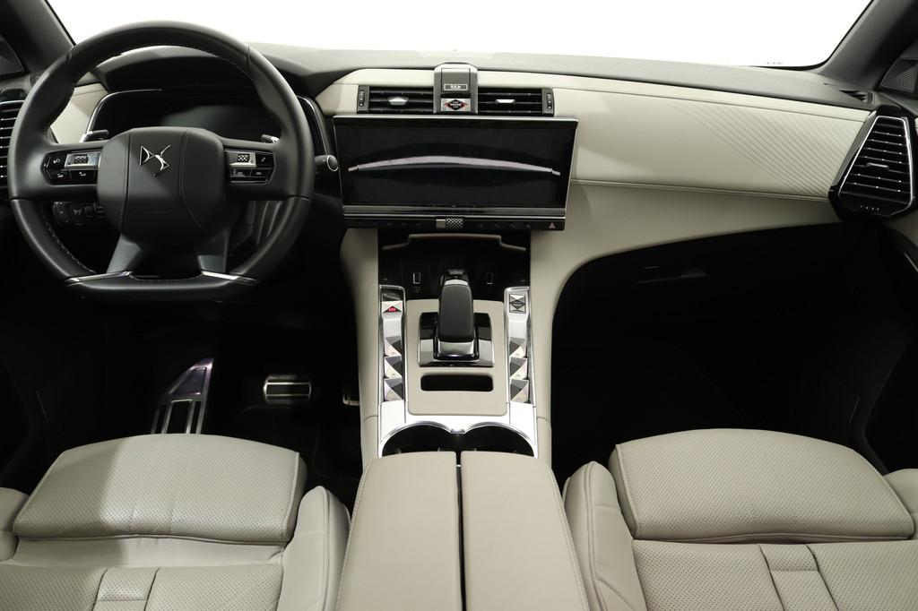 DS 7 1.6 PHEV 360 4x4 PERFORMANCE EAT8 | full options | Pano, Automaat, Gebruikt, Beige, 4 cilinders