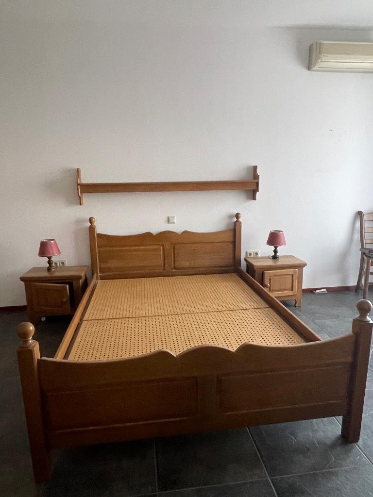 Oisterwijk - Bed + 2 nachtkastjes, Ophalen, Tweepersoons, Zo goed als nieuw, Overige maten