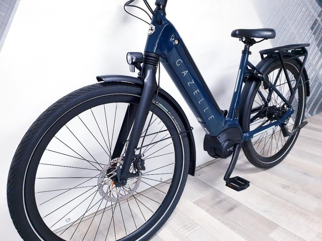 Gazelle Ultimate C8+, Ophalen of Verzenden, Zo goed als nieuw, 47 tot 51 cm, 50 km per accu of meer