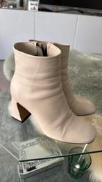 Laarzen creme maat 36, Ophalen of Verzenden, Zo goed als nieuw, Beige, Hoge laarzen