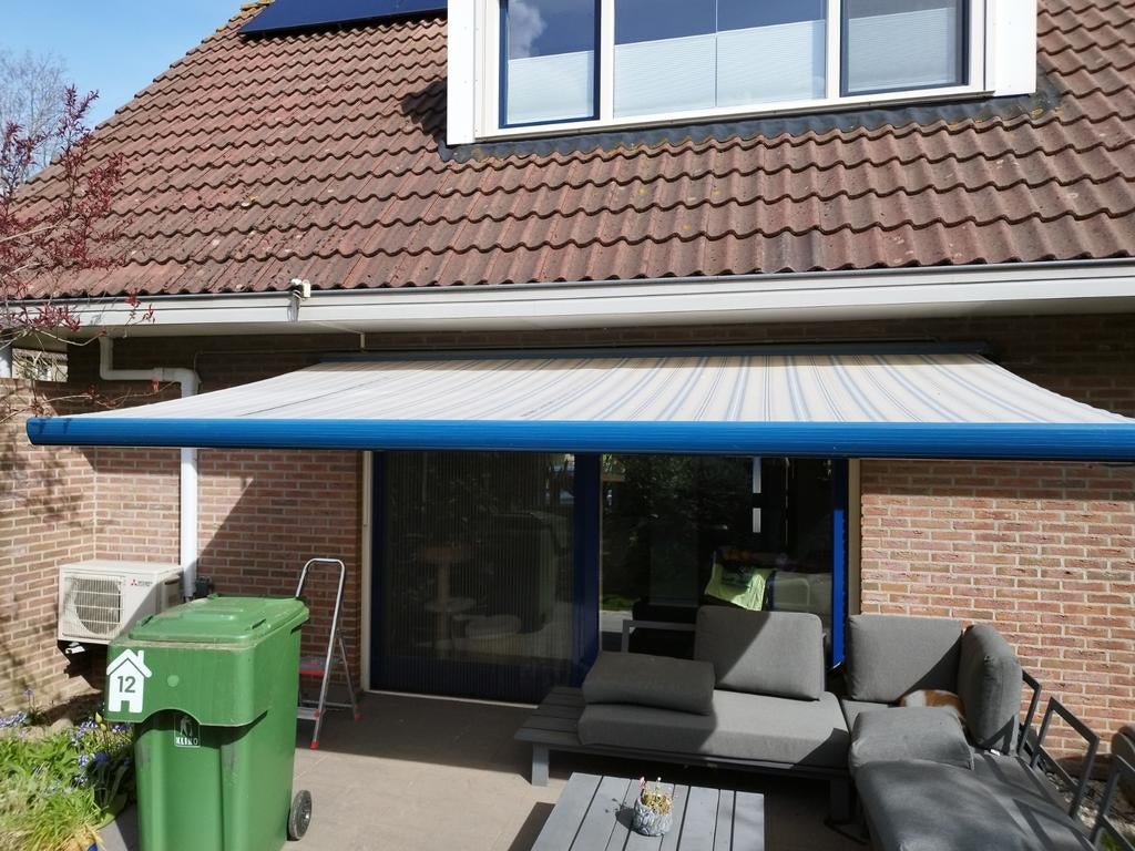 Knikarm scherm 400 x 250cm, Tuin en Terras, Zonneschermen, Ophalen, Gebruikt, Elektrisch, 150 tot 300 cm