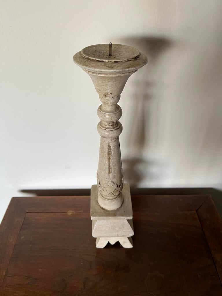 Kandelaar beige houtsnijwerk, 25 tot 50 cm, Beige, Ophalen of Verzenden, Zo goed als nieuw