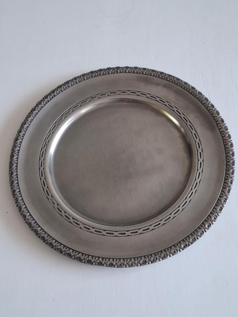 Tinnen borden, Ophalen