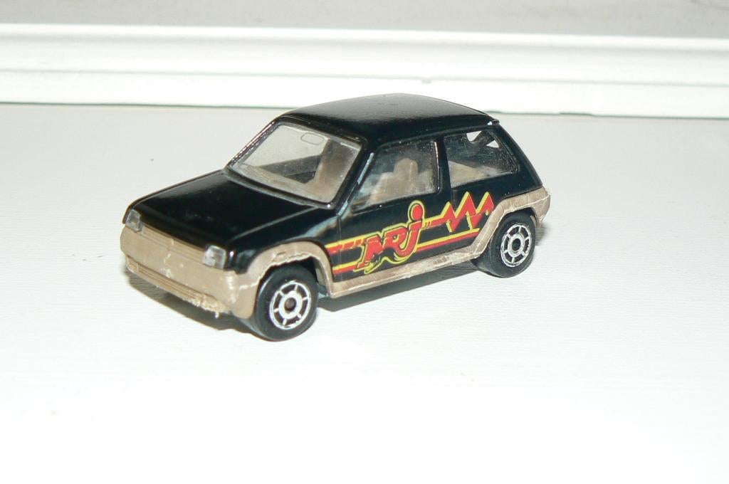 Renault 5 GT Turbo NRJ série limitée Majorette No. 205, Hobby en Vrije tijd, Modelauto's | Overige schalen, Ophalen of Verzenden