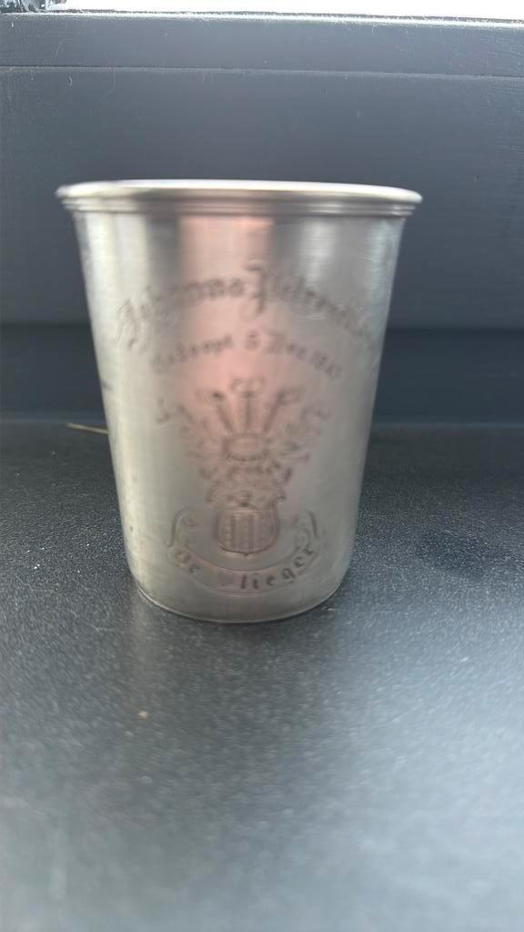 Zilveren geboortebeker (925) – 1943 – gegraveerd – 88 gram, Antiek en Kunst, Antiek | Tin, Ophalen of Verzenden