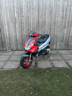Gilera runner 50cc sp pro (Geldig brom kenteken), Fietsen en Brommers, Scooters | Yamaha, Ophalen of Verzenden, Zo goed als nieuw