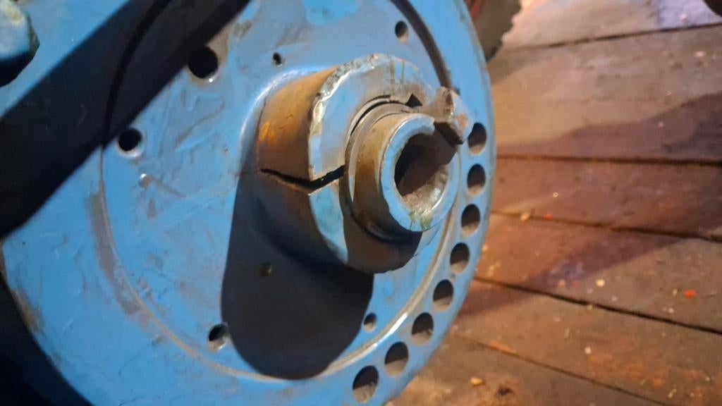 Gezocht!Vliegwiel lanz 2016 koppeling kant, Ophalen of Verzenden, Ford