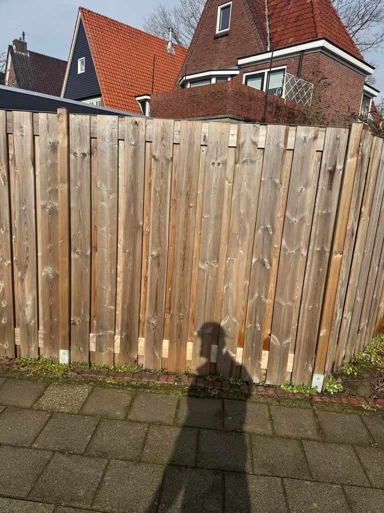 Houten schutting, zo goed als nieuw (1 jaar oud), Ophalen, Zo goed als nieuw, ., 2 meter of meer