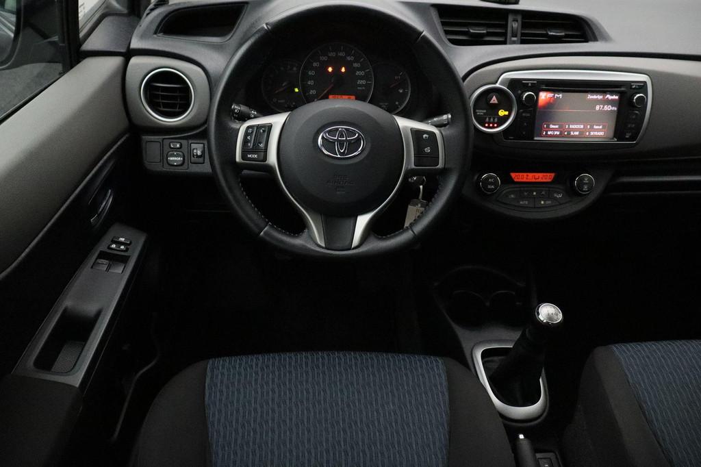 Toyota Yaris 1.0 VVT-i Aspiration 2012 | Multifunctioneel St, Auto's, Toyota, Euro 5, 750 kg, Elektrische ramen, Origineel Nederlands