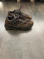 Yeezy 700, Ophalen of Verzenden, Zo goed als nieuw