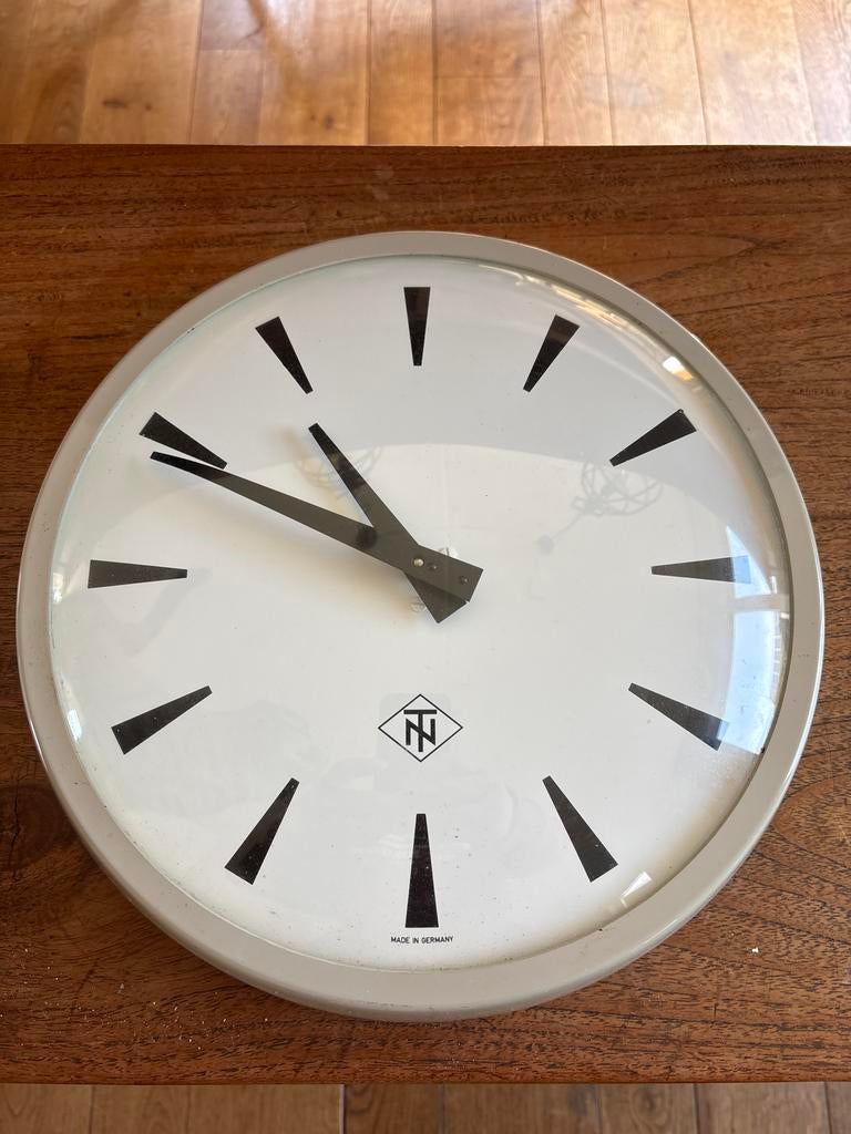 Vintage TN Telenorma industriële wandklok, Ophalen