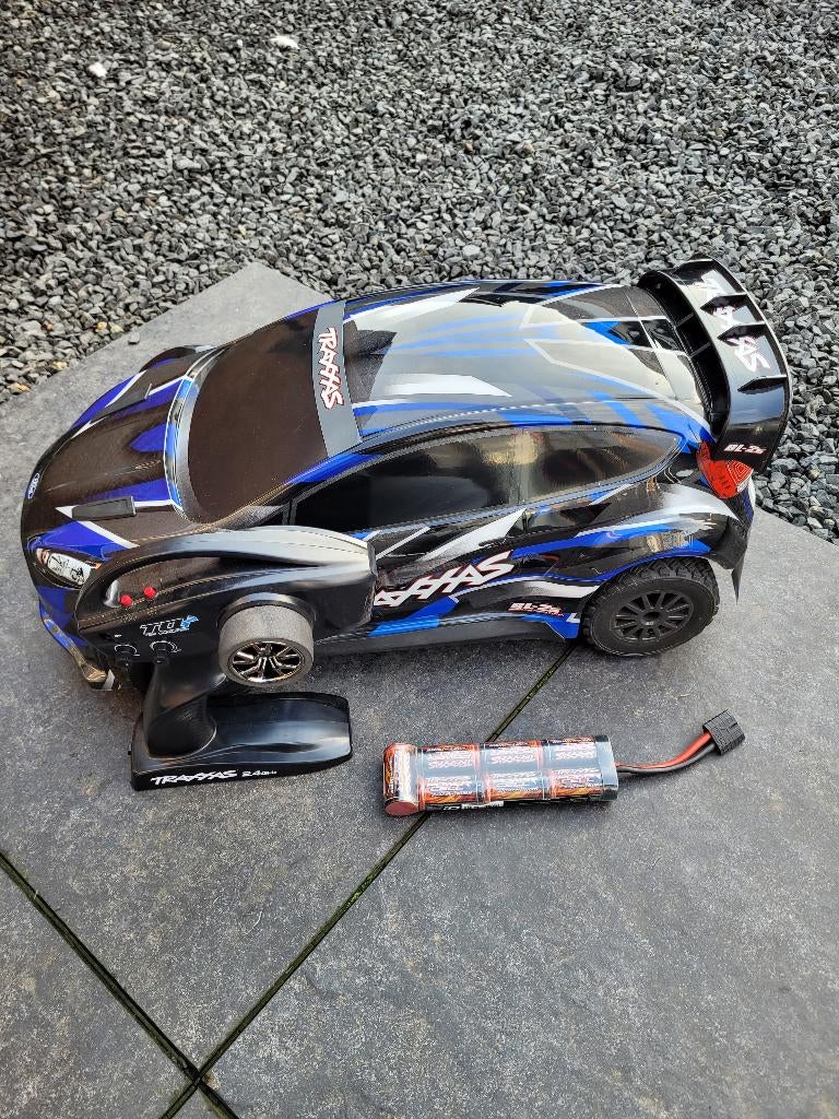 Traxxas Ford Fiesta ST Rally 4x4 BL2-S brushless RTR, Hobby en Vrije tijd, Modelbouw | Radiografisch | Auto's, Elektro, Auto offroad