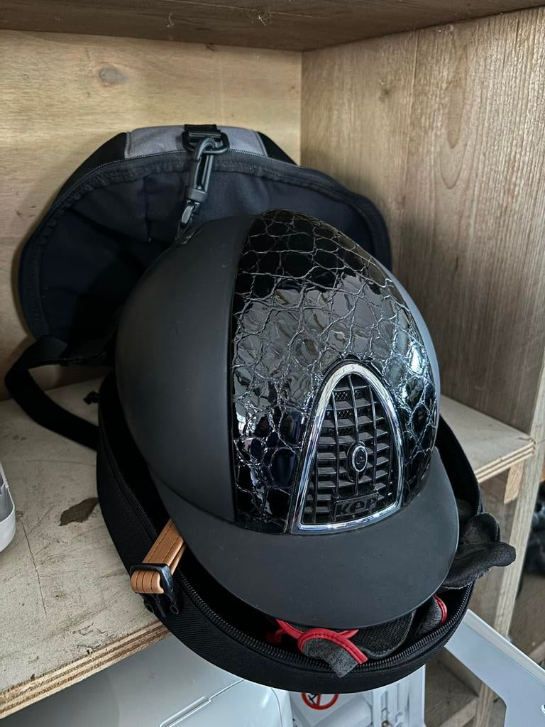 Kep italia, Ophalen, Zo goed als nieuw, Dressuur, Cap