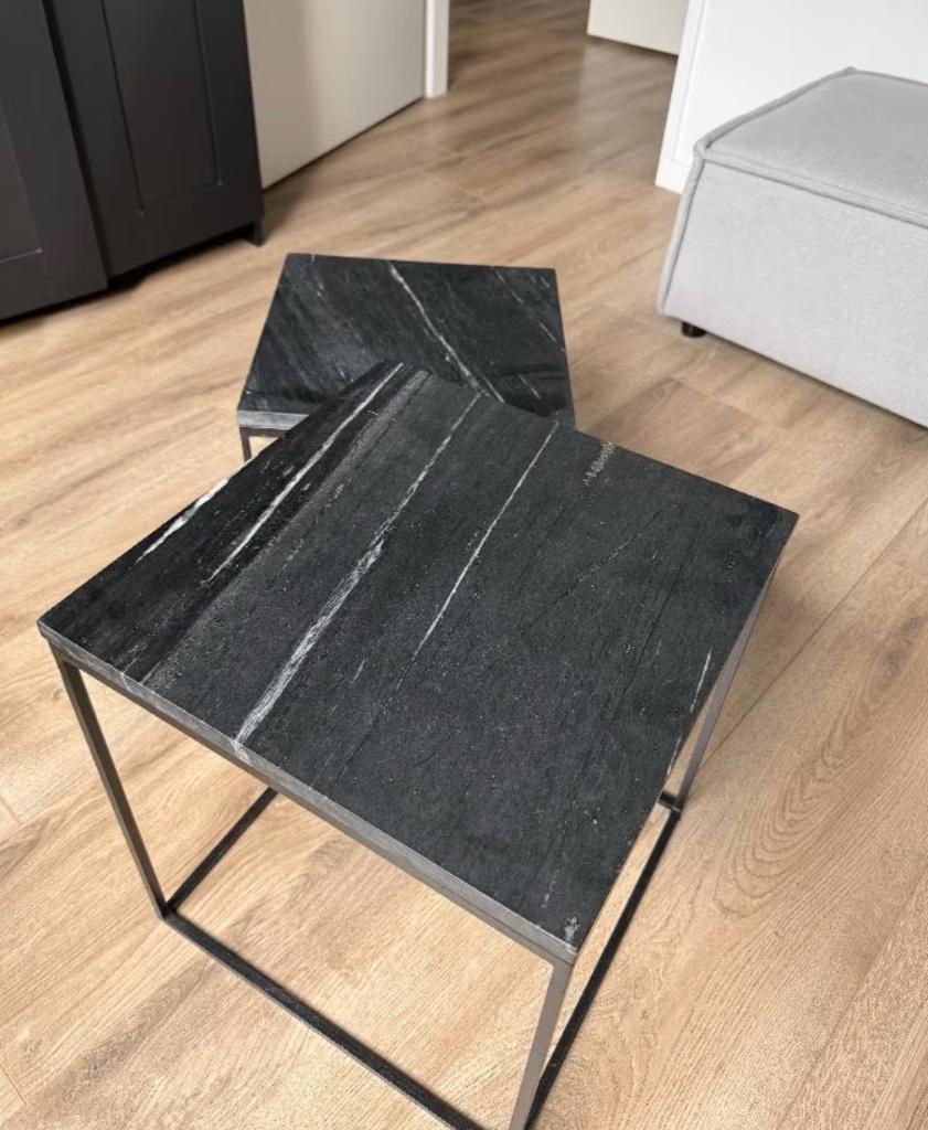 Set van 2 bijzettafels groen zwart marmer met stalen frame, Huis en Inrichting, Minder dan 55 cm, Metaal of Aluminium, Vierkant