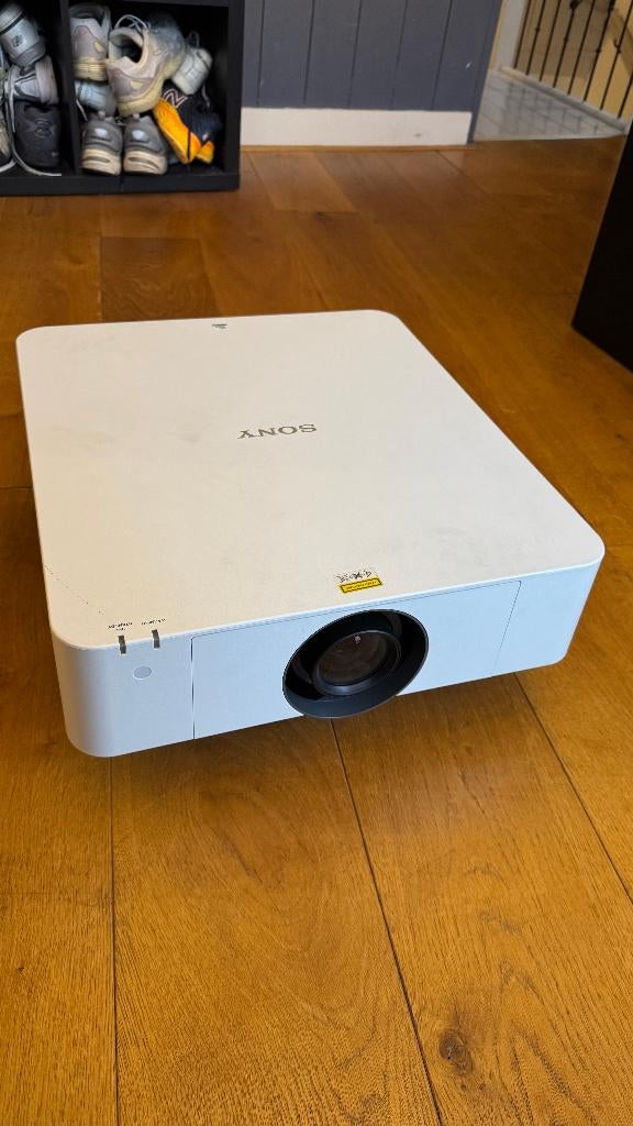 Sony VPL-FHZ65 laser beamer (6000 lumen, WUXGA), Audio, Tv en Foto, Beamers, Ophalen, Overige technologieën, Zo goed als nieuw