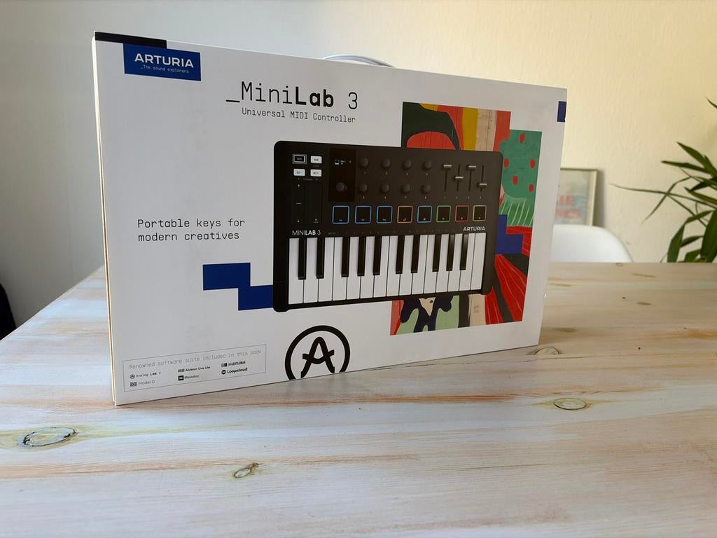 Arturia MiniLab 3 MIDI Controller - Nieuw in doos, Overige merken, Midi-aansluiting, Nieuw, Overige aantallen