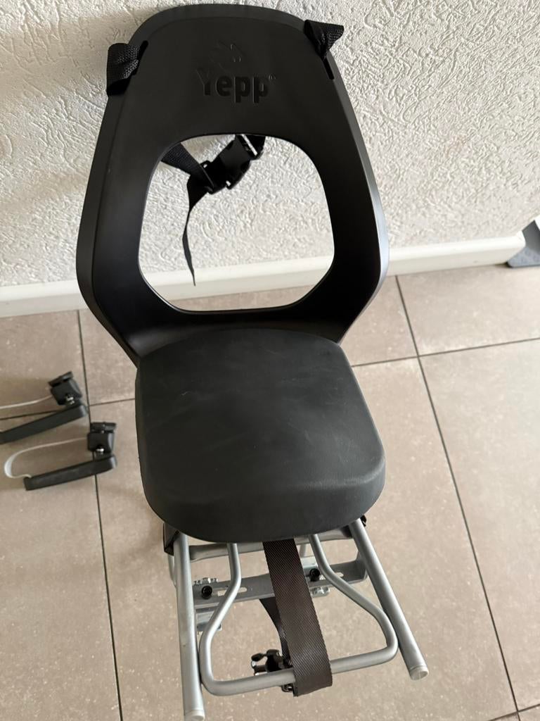 Zgan Yepp junior achterzitje met verstevigde bagagedrager, Fietsen en Brommers, Fietsaccessoires | Fietsstoeltjes, Ophalen, Zo goed als nieuw