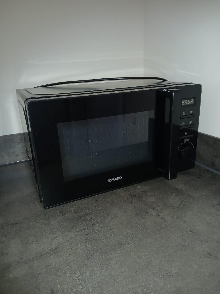 Tomado magnetron, Ophalen, Minder dan 45 cm, Draaiplateau, Vrijstaand