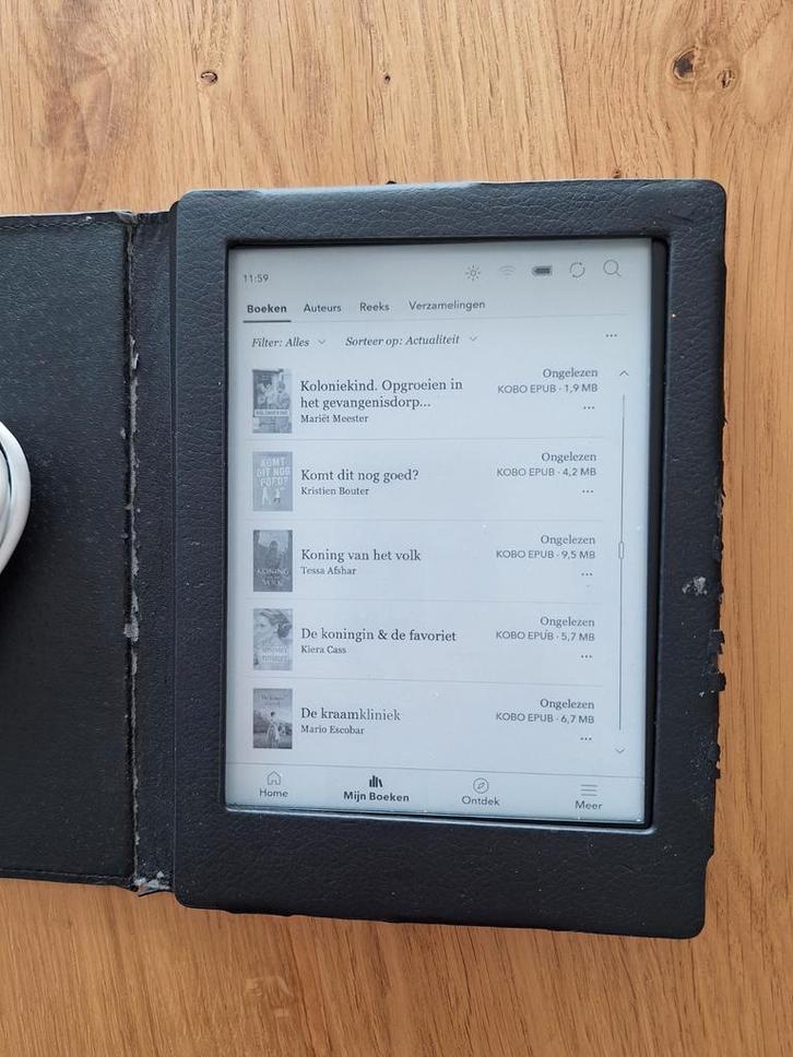 Kobo Aura e-reader met hoes - Perfect om te lezen, Computers en Software, E-readers, Gebruikt, 6 inch of minder, 4 GB of minder