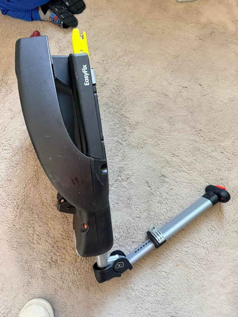 Easyfix met maxi cosi, Ophalen, Autogordel, Zo goed als nieuw, 0 t/m 13 kg