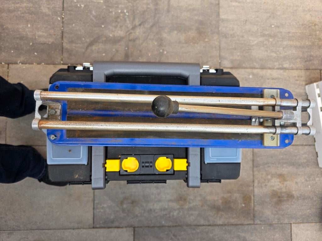 Tegelsnijder - Handig gereedschap voor tegelwerk, Ophalen, Gebruikt