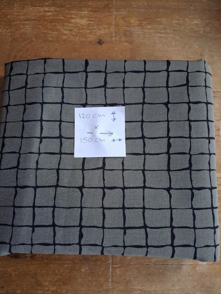 Stof, met een leuk patroon. Stretch., Hobby en Vrije tijd, Stoffen en Lappen, Overige materialen, Bruin, 120 cm of meer, Nieuw