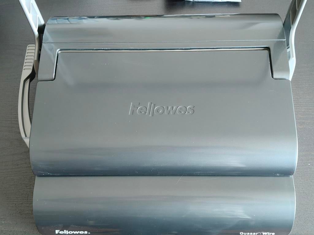 Fellowes Quasar Wire bindmachine, Diversen, Ophalen