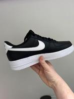 Nieuwe Nike Air Force 1 - maat 40, Zwart, Nieuw, Ophalen of Verzenden, Sneakers of Gympen