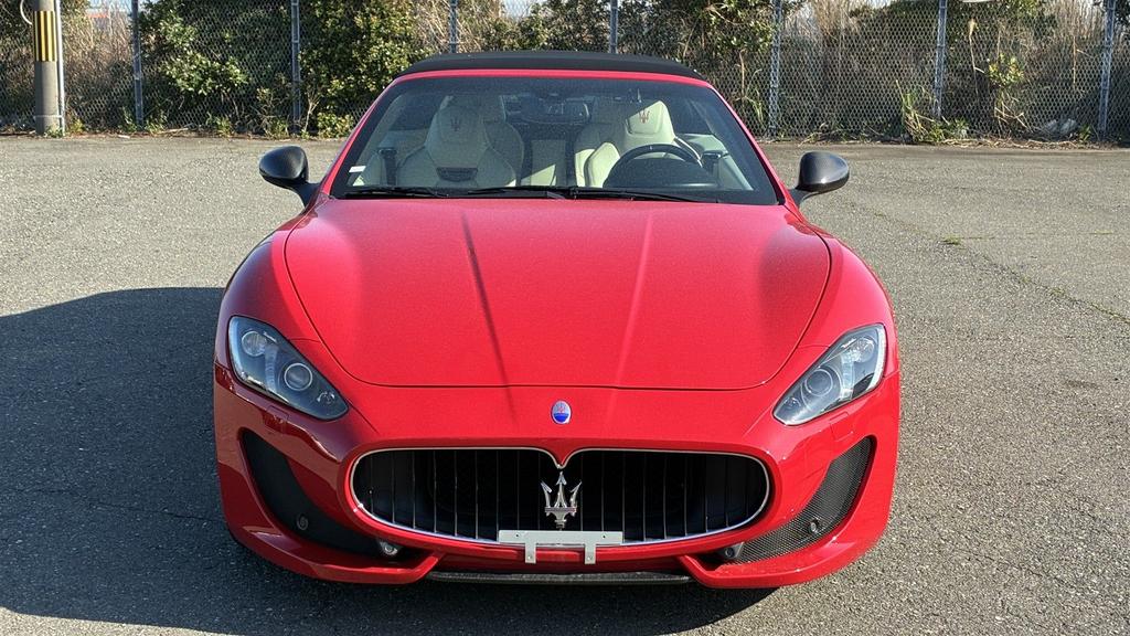 Maserati GranCabrio Sport 4.7L 2015 Uniek & Mooi (BTW AUTO), Auto's, Maserati, Automaat, 453 pk, Cabriolet, Bedrijf