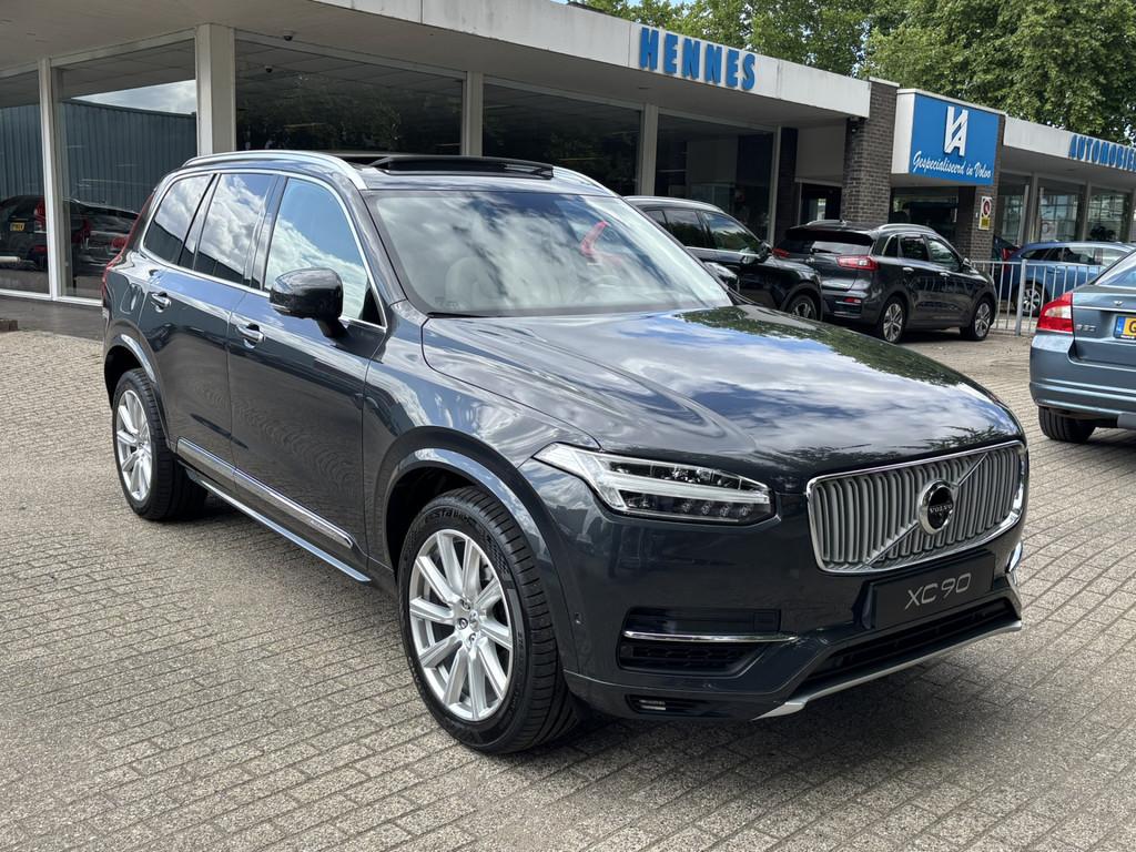 Volvo XC90 T8 AWD Inscription B&W HeadUp 360 Massage, Gebruikt, 7 stoelen, Bedrijf, Vierwielaandrijving