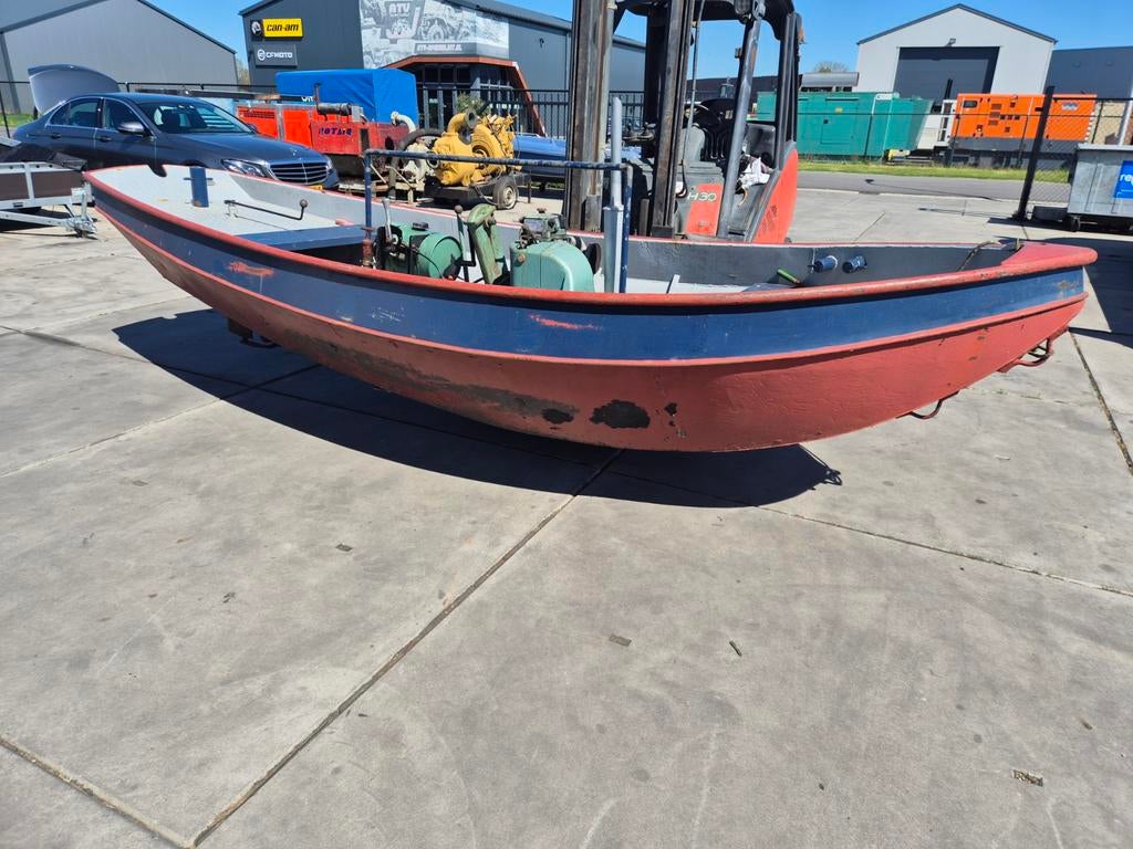 Tukkervlet met Petter inboard diesel motor, Watersport en Boten, 10 tot 30 pk, Gebruikt, Binnenboordmotor, 6 meter of meer