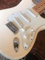Fender Stratocaster met koffer, Muziek en Instrumenten, Snaarinstrumenten | Gitaren | Elektrisch, Ophalen of Verzenden, Zo goed als nieuw