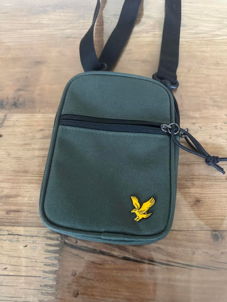 Lyle & Scott Tasje - Handig en Stijlvol, Ophalen of Verzenden, Zo goed als nieuw, Groen, Overige merken