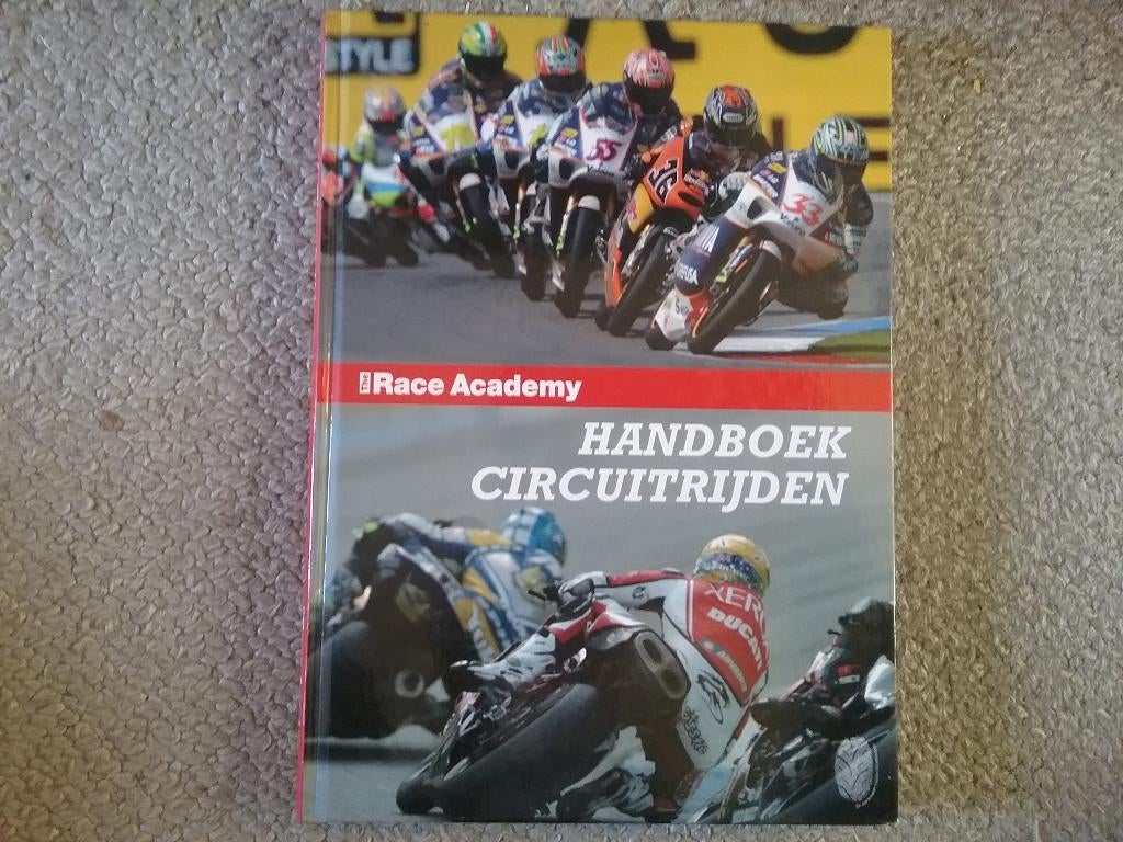 Handboek circuitrijden / Jan van Gorp (2007; motor racen), Ophalen of Verzenden, Zo goed als nieuw, Algemeen