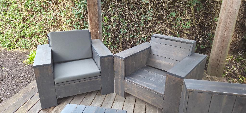 Te koop: twee stuks steigerhouten fauteuils, Ophalen, Gebruikt