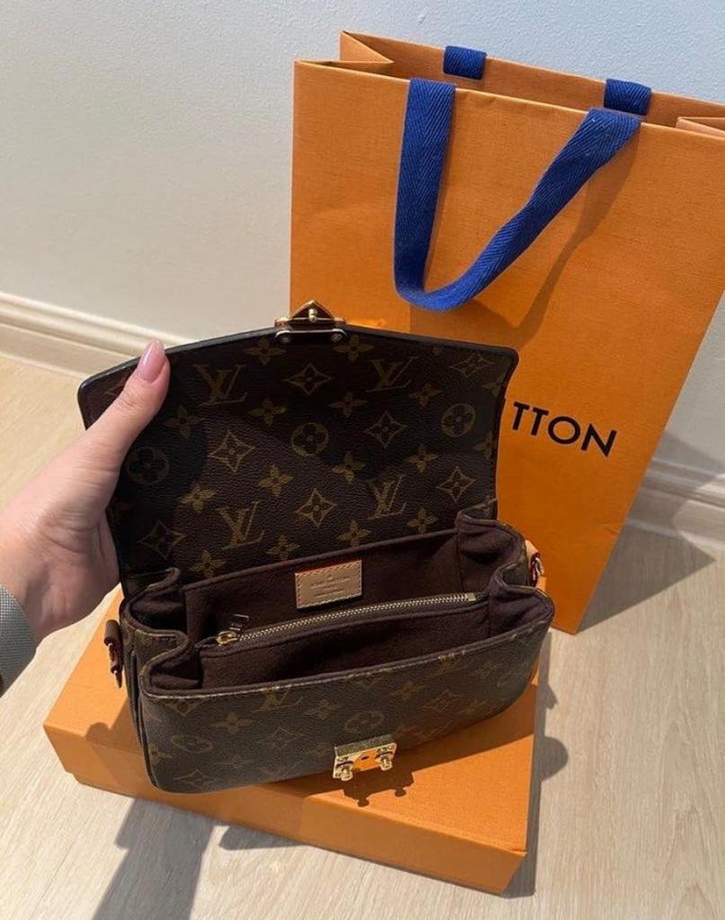 Louis Vuitton Pochette, Ophalen of Verzenden, Gebruikt, Bruin, Schoudertasje