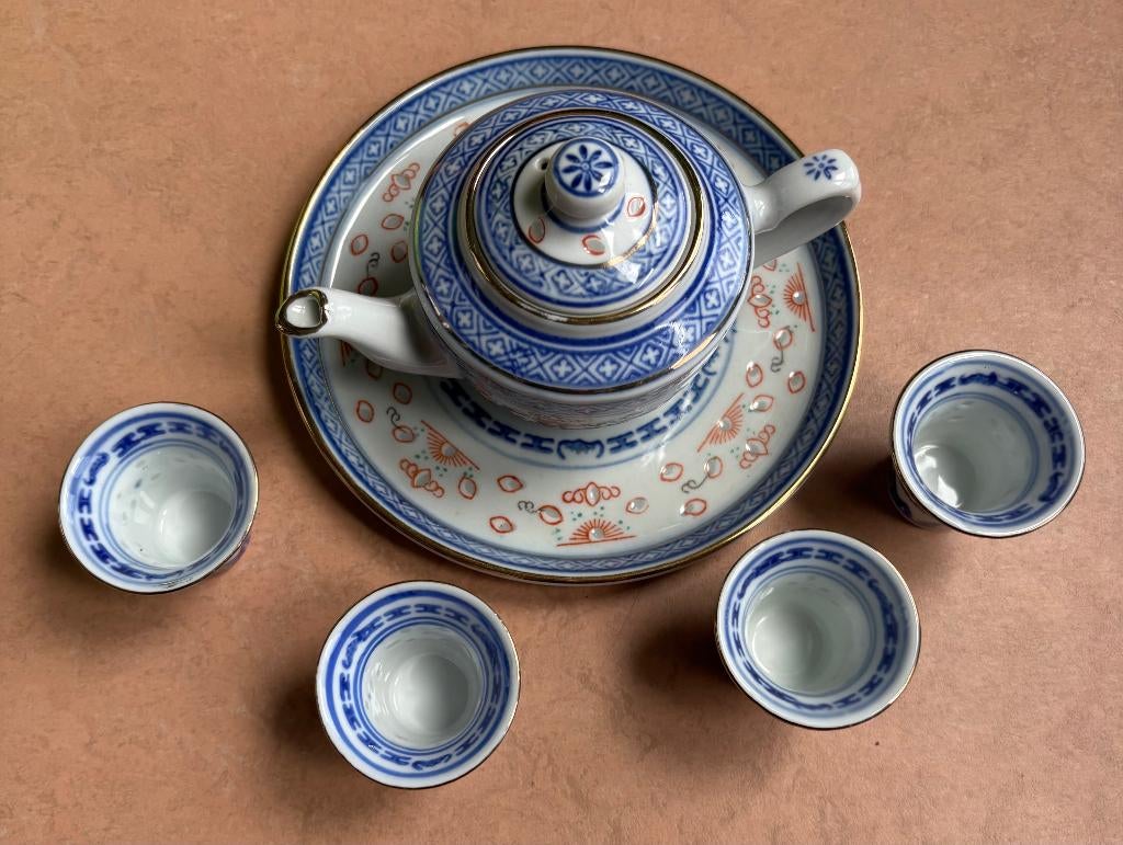 Kleine vintage porseleinen theeset, Chinees, Huis en Inrichting, Keuken | Servies, Overige typen, Ophalen of Verzenden, Zo goed als nieuw