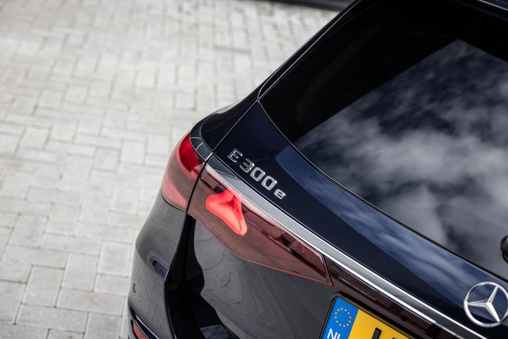 Mercedes-Benz E-Klasse Estate 300e Sport Edition | AMG | Pre, Auto's, Mercedes-Benz, Automaat, Achterwielaandrijving, Gebruikt