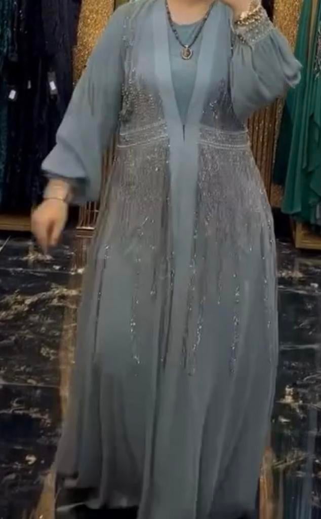 Elegante Abaya/Galajurk met kralen - Maat M, Kleding | Dames, Gelegenheidskleding, Maat 38/40 (M), Galajurk, Blauw, Ophalen of Verzenden
