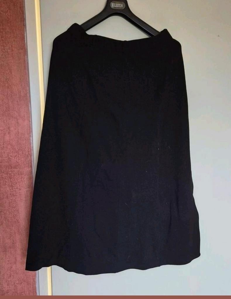 Amper gedragen zwarte rok van Ulla Popken in maat 40., Maat 38/40 (M), Zwart, Ulla Popken, Ophalen of Verzenden