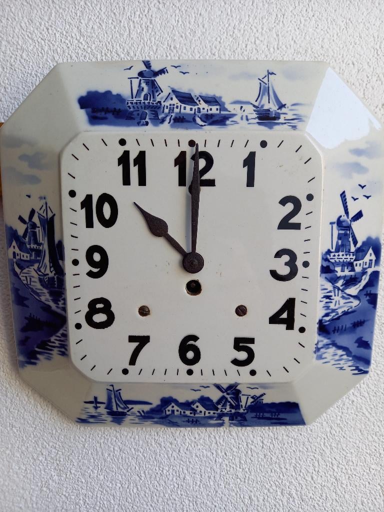 wandklok, Ophalen of Verzenden, Gebruikt, Analoog, Wandklok