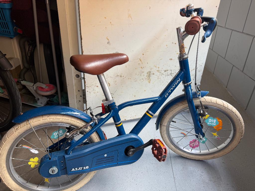 Btwin kinderfiets 16 inch city 900 aluminium, Fietsen en Brommers, Fietsen | Kinderfietsjes, Ophalen, Gebruikt, 16 tot 20 inch