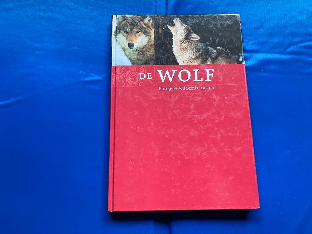 wolf jagen jacht natuur Nederland bos ecologie, Boeken, Ophalen of Verzenden, Zo goed als nieuw, Honden