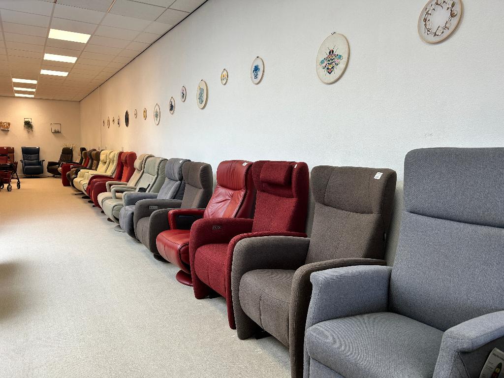 Relax fauteuils en sta op stoelen op voorraad! Vanaf 225euro, Ophalen, N, N, 75 tot 100 cm