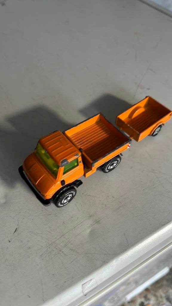 Mercedes Benz Unimog, Hobby en Vrije tijd, Modelauto's | Overige schalen, Ophalen of Verzenden, Gebruikt, Bus of Vrachtwagen