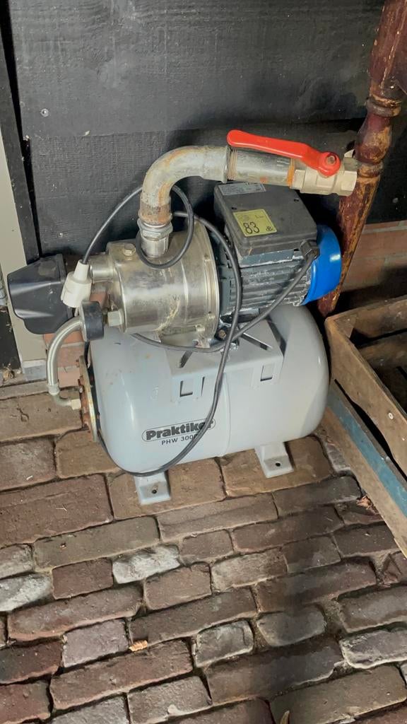 Hydrofoor pomp, Ophalen of Verzenden, Zo goed als nieuw
