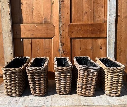 Mand gevlochten 31 x 16,5 x 25 cm vensterbankmand PER STUK, Overige materialen, Gebruikt, Mand, Ophalen of Verzenden