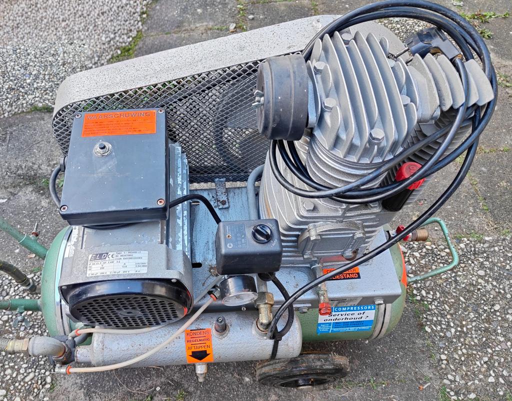 Creemers 230v compressor, 25 tot 100 liter, Ophalen, Zo goed als nieuw, 200 tot 400 liter/min