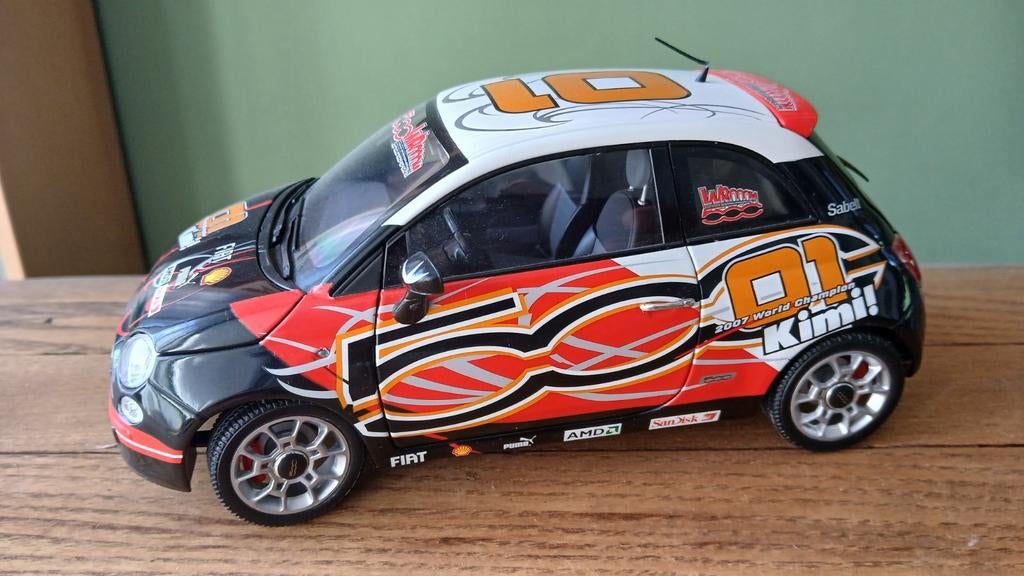 Fiat 500 NOREV 1/18 KIMI, Hobby en Vrije tijd, Modelauto's | 1:18, Ophalen of Verzenden, Zo goed als nieuw, Norev