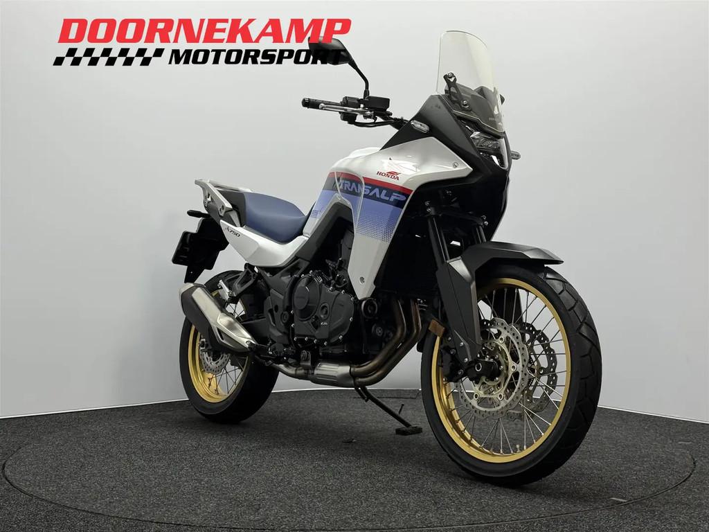Honda XL 750 TRANSALP € 11.450,00, Motoren, Motoren | Honda, Bedrijf, Meer dan 35 kW, Toermotor, Traction Control
